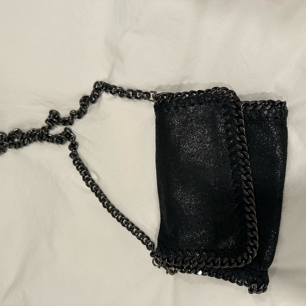 Black Chain Shoulder Bag